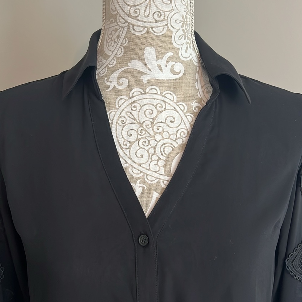 Express black lace sleeve button down shirt - Picture 2 of 8